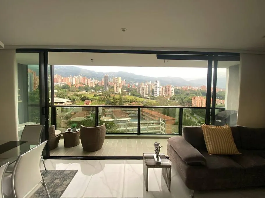 Apartment Luxury Apt! Guest Friendly! Great Location! Jacuzzi, Gym, Security! Medellin