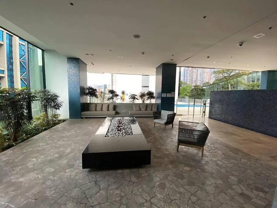 Luxury Apt! Guest Friendly! Great Location! Jacuzzi, Gym, Security! Medellin Colombia