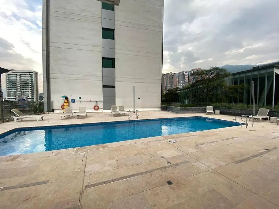 Appartamento Luxury Apt! Guest Friendly! Great Location! Jacuzzi, Gym, Security! Medellín